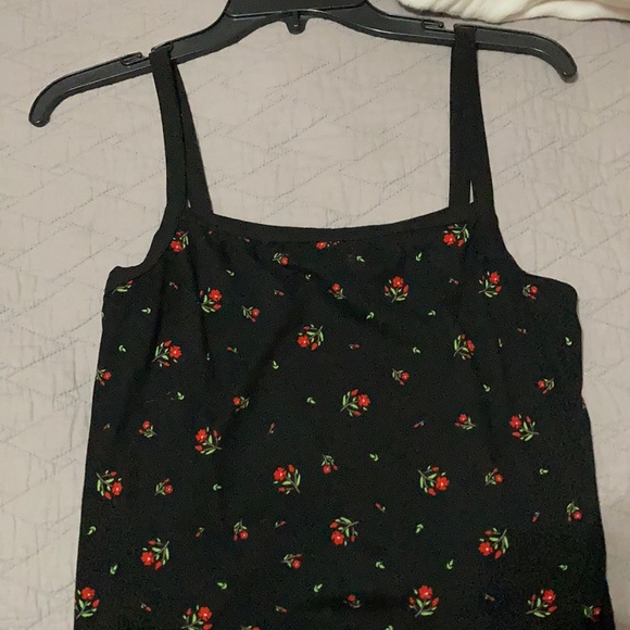 Flower shirt - Picture 2 of 5